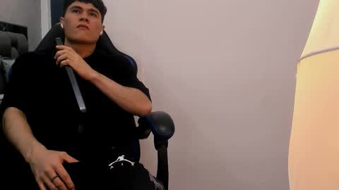 Roan Birkin online show from 10.23.25