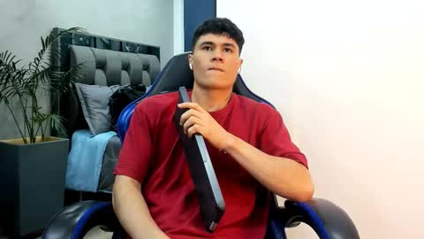 Roan Birkin online show from 11.10.25