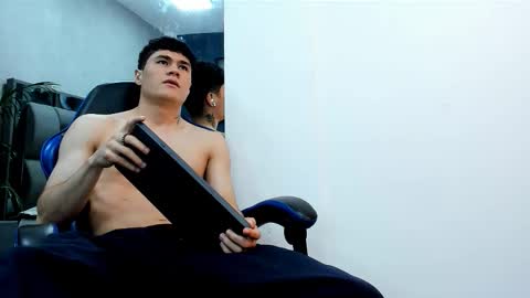 Roan Birkin online show from 11.21.25