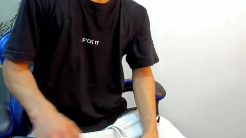 Roan Birkin online show from 11.23.25