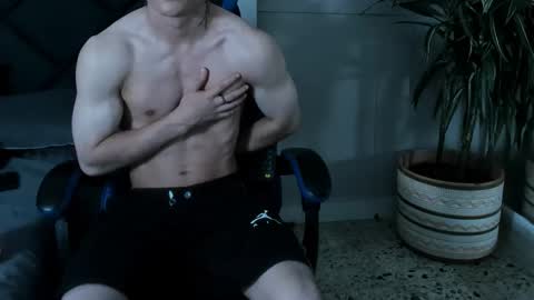 Snapshot of roan_birkin chatting on 03.05.26 Roan Birkin online show from 03.05.26