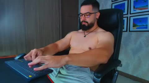Snapshot of robby_k chatting on 06.15.26 Robby online show from 06.15.26