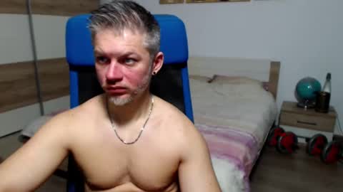 Snapshot of robbyshawz chatting on 02.11.26 robbyshawz online show from 02.11.26