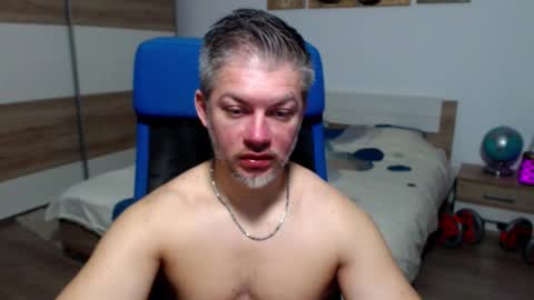 Snapshot of robbyshawz chatting on 02.26.26 robbyshawz online show from 02.26.26