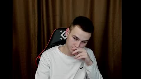 Snapshot of robert10211 chatting on 12.22.24 robert10211 online show from 12.22.24