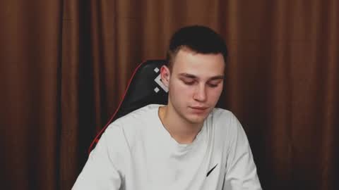 Snapshot of robert10211 chatting on 12.24.24 robert10211 online show from 12.24.24