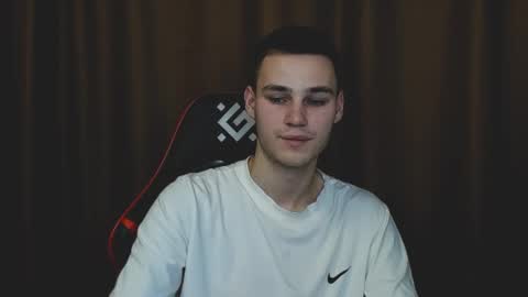 Snapshot of robert10211 chatting on 12.25.24 robert10211 online show from 12.25.24