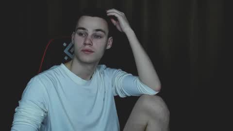 Snapshot of robert10211 chatting on 12.27.24 robert10211 online show from 12.27.24