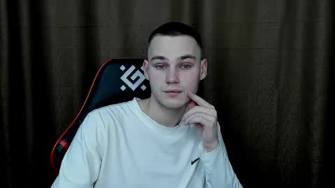 Snapshot of robert10211 chatting on 12.29.24 robert10211 online show from 12.29.24