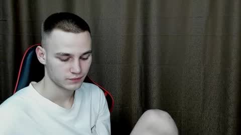 Snapshot of robert10211 chatting on 12.29.24 robert10211 online show from 12.29.24