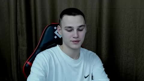 Snapshot of robert10211 chatting on 01.07.25 robert10211 online show from 01.07.25