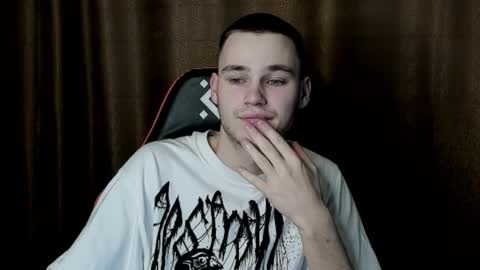 Snapshot of robert10211 chatting on 01.31.25 robert10211 online show from 01.31.25