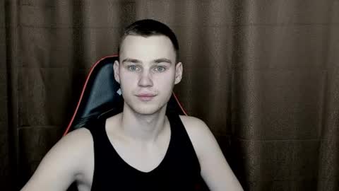 Snapshot of robert10211 chatting on 02.06.25 robert10211 online show from 02.06.25