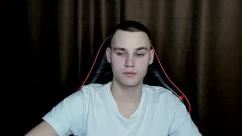 Snapshot of robert10211 chatting on 02.20.25 robert10211 online show from 02.20.25