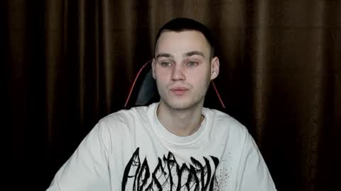 Snapshot of robert10211 chatting on 02.26.25 robert10211 online show from 02.26.25