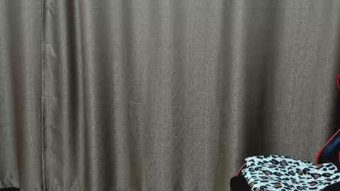 Snapshot of robert10211 chatting on 09.10.25 robert10211 online show from 09.10.25