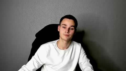 Snapshot of robert10211 chatting on 11.24.25 robert10211 online show from 11.24.25