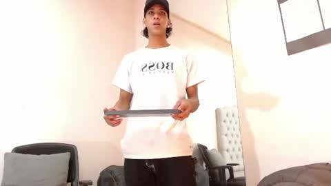 Snapshot of robert_kingg chatting on 06.09.26 robert_kingg online show from 06.09.26