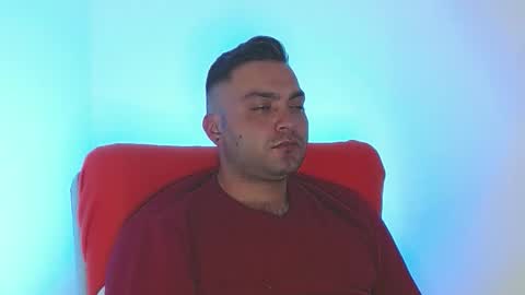 Snapshot of robert_leroy chatting on 10.26.25 Stiven - online show from 10.26.25