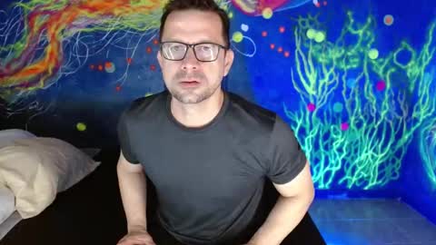 Snapshot of robert_poison1 chatting on 11.21.25 Robert online show from 11.21.25