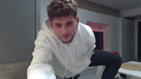 Roberto online show from 01.10.25