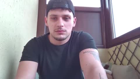 Snapshot of roberto_twink1 chatting on 02.13.26 Roberto online show from 02.13.26