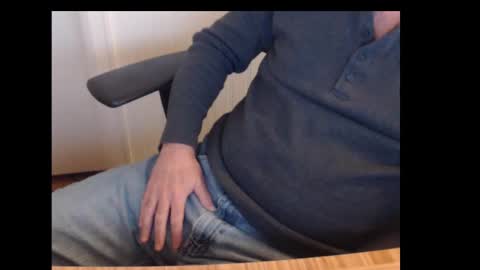 Snapshot of robidan6923 chatting on 01.10.25 robidan6923 online show from 01.10.25