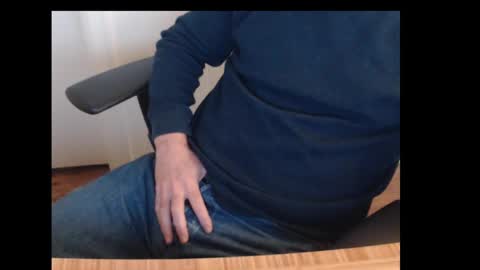 Snapshot of robidan6923 chatting on 02.12.25 robidan6923 online show from 02.12.25