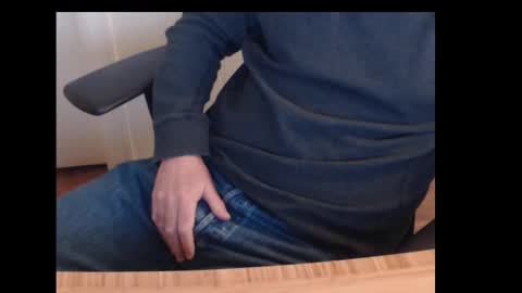 Snapshot of robidan6923 chatting on 02.19.25 robidan6923 online show from 02.19.25