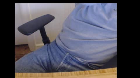 Snapshot of robidan6923 chatting on 02.24.25 robidan6923 online show from 02.24.25