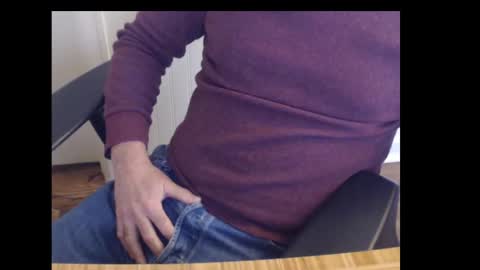 Snapshot of robidan6923 chatting on 03.06.25 robidan6923 online show from 03.06.25