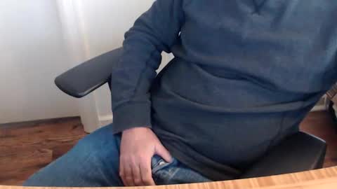 Snapshot of robidan6923 chatting on 10.31.25 robidan6923 online show from 10.31.25