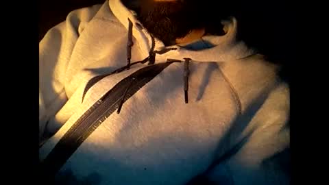 Snapshot of robincom23 chatting on 02.20.25 R online show from 02.20.25