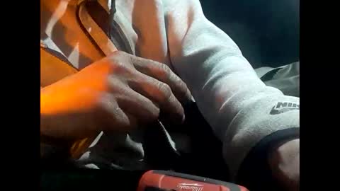 Snapshot of robincom23 chatting on 02.25.25 R online show from 02.25.25