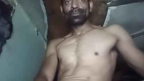 Snapshot of robincom23 chatting on 09.28.25 R online show from 09.28.25