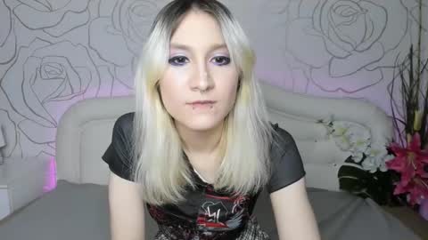 robin khelless online show from 02.19.25