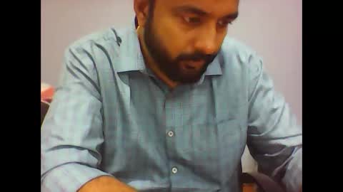 Snapshot of robinsantal chatting on 11.19.25 robinsantal online show from 11.19.25