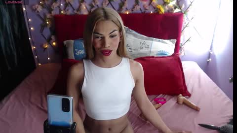 Margot Ferrer online show from 02.06.26