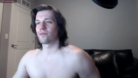 Snapshot of robknocks chatting on 02.28.25 Rob Knocks online show from 02.28.25