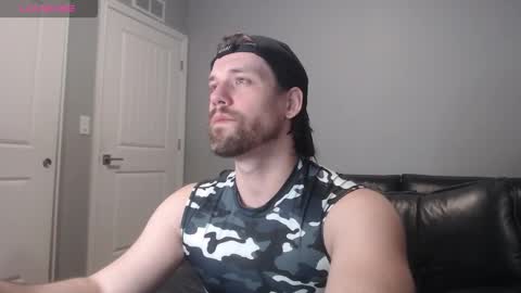 Snapshot of robknocks chatting on 10.27.25 Rob Knocks online show from 10.27.25