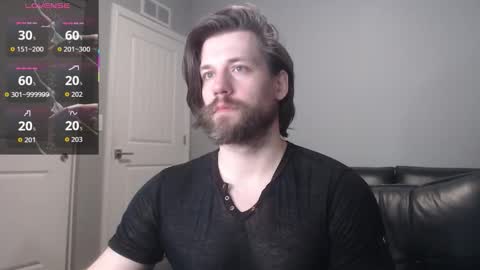 Snapshot of robknocks chatting on 11.19.25 Rob Knocks online show from 11.19.25