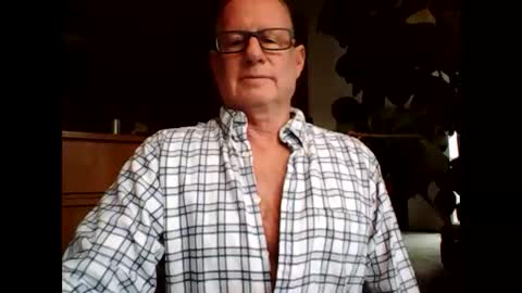 Snapshot of robo0000 chatting on 12.16.25 robo0000 online show from 12.16.25