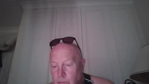 Snapshot of robtw942533 chatting on 06.08.26 robtw942533 online show from 06.08.26
