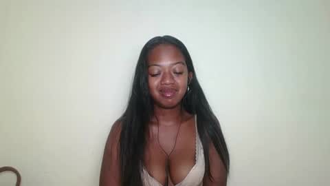 rochellinah online show from 05.06.26