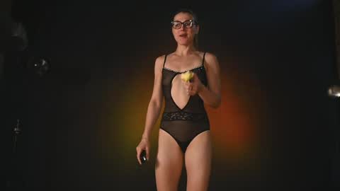 Snapshot of rocknrose chatting on 03.31.26 RocknRose online show from 03.31.26