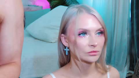 Lina and Den online show from 10.03.25