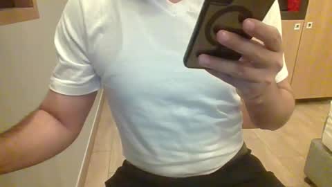 rockysam090 online show from 10.13.25