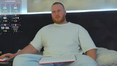 Snapshot of roddy_riss chatting on 01.24.25 Roddy online show from 01.24.25