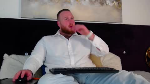 Snapshot of roddy_riss chatting on 12.03.25 Roddy online show from 12.03.25