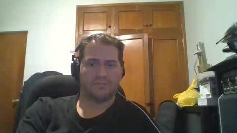 Snapshot of rodfer chatting on 12.23.25 Rodfer online show from 12.23.25